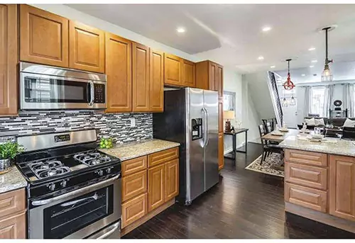 Brown & Wood kitchen cabinets